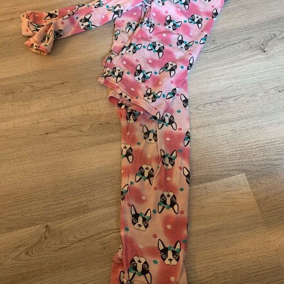 6 Pajama sets - Picture 6 of 6